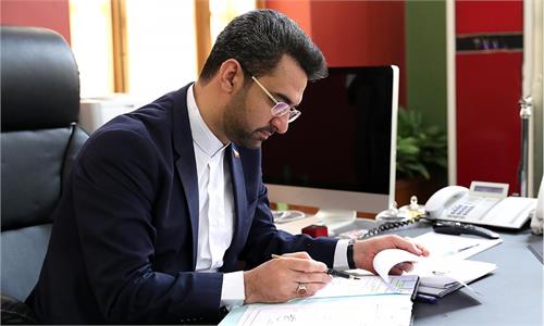 آذری جهرمی به قاضی‌زاده هاشمی تسلیت گفت