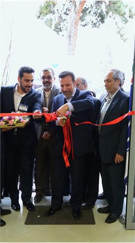 وزیر ارتباطات در بهره برداری از 278  پروژه پست بانک:سیاست پست بانک تمرکز بر گسترش خرده بانکداری است