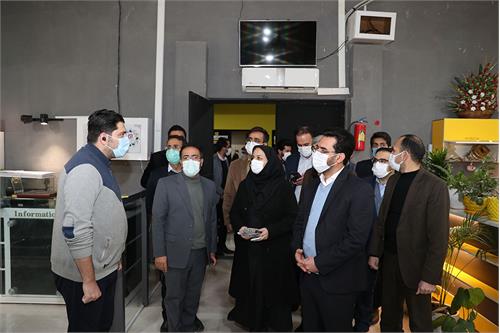 بازدید آذری جهرمی از ادارات شرکت‌های تابعه وزارت ارتباطات در زاهدان