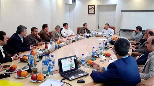 در نشست شورای معاونین وزارت ارتباطات  عنوان شد:‌تاکید دکتر واعظی بر تسریع در تحقق اقتصاد مقاومتی در حوزه ICT