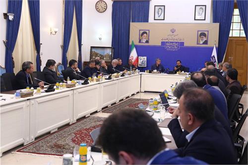 فعالیت همزمان ۳۰۰ تیم حفاری در پروژه فیبرنوری منازل و کسب وکارها در سطح کشور/ در صورت همکاری مدیریت شهری، پروژه فیبرنوری منازل و کسب و کارهای شهر شیراز تا پایان تابستان می‌تواند به اتمام برسد