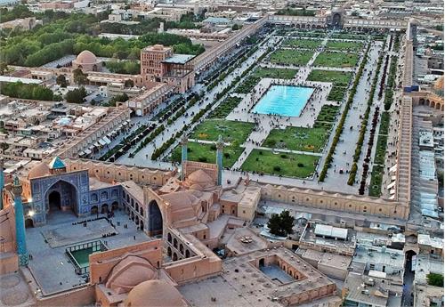رشد ۱۰ درصدی پوشش ارتباطات روستایی استان اصفهان از ابتدای دولت سیزدهم / ابلاغ اجرای پروژه FTTx در سه شهر استان