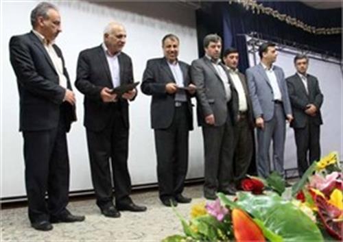 ارائه خدمات شهرداریها در دفاتر پیشخوان خدمات دولت