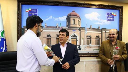تقدیر معاون وزیر ارتباطات از مدیریت و کارکنان روابط عمومی