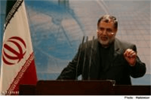 معاون فناوری و امور بین الملل:راهکارها برای صحنه گردانی ایران در امور بین الملل حوزه ICT اتخاذ شود