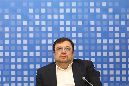 دروس سواد فضای مجازی باید در نظام آموزشی مدارس وارد شود