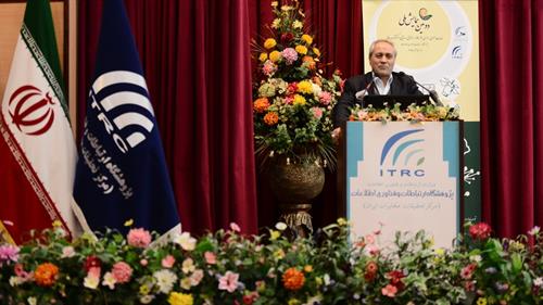 ایجاد امکانات در مناطق روستایی بسیار با اهمیت است