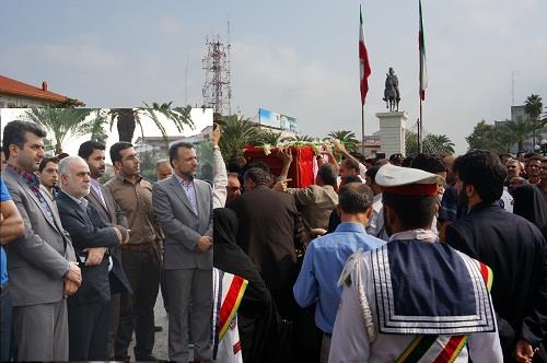 حضور مدیر کل ارتباطات و فناوری اطلاعات گیلان و همکاران در مراسم تشییع پیکر جانباختگان