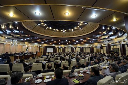 هفتمین جلسه شورای اداری استان گلستان با حضور حضرت آیت الله نورمفیدی، نماینده ولی فقیه در استان و امام جمعه گرگان برگزارشد.