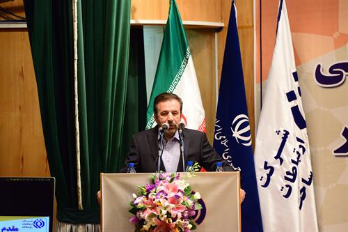 دکتر محمود واعظی خبر داد: توسعه زیرساخت همزمان با افزایش کیفیت