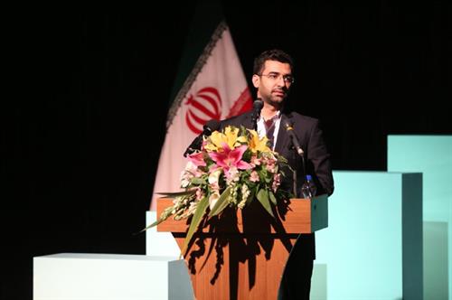 اقتضای مدیریت امروز جوانگرایی است