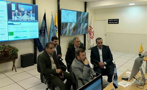 بازدید دکتر واعظی از ستاد انتخابات کشور و مرکز کنترل و عملیات شبکه وزارت ارتباطات/ تاکنون هیچ اختلال ارتباطی در سطح کشور گزارش نشده است