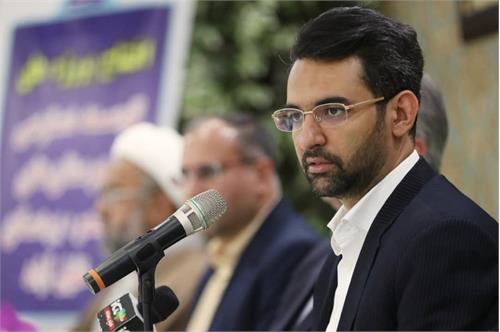 محور اقتصاد آینده روشن را جوانان می سازند/ باید برای سبک زندگی در عصر دیجیتال برنامه ریزی کنیم/ افزایش تولید زعفران با کمک دستاوردهای فضایی/ نفوذ شبکه‌های اجتماعی به حدی است که ظریف تحریم می شود تا صدایش نرسد