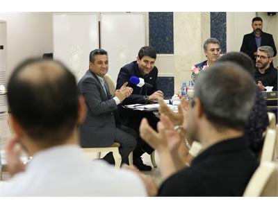 نشست صمیمانه وزیر ارتباطات و فناوری اطلاعات با اصحاب رسانه