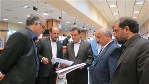 بازدید رئیس هیات مدیره بانک ملت از منطقه 13 پستی