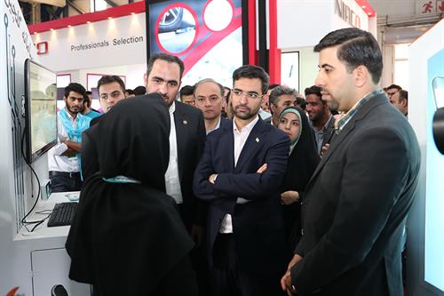 گفت و گوی صمیمی وزیر ارتباطات با استارت‌آپ‌ها و نمایندگان اپراتورها