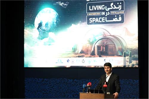 برای نخستین بار رله تلفنی ماهواره ناهید ۲ با موفقیت دریافت شد / توسعه صنعت فضایی با هدف ارائه خدمت با کیفیت به مردم/ بهره‌برداری از ایستگاه‌های ماهواره‌ای سلماس و چناران تا پایان سال