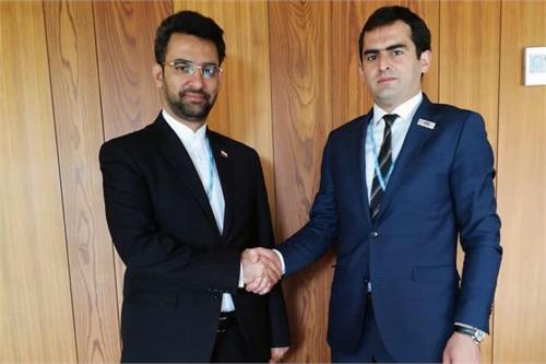 دیدار دو وزیر جوان در حاشیه اجلاس جهانی جامعه اطلاعاتی /  زمینه سازی برای ایجاد تحول در ارتباطات منطقه