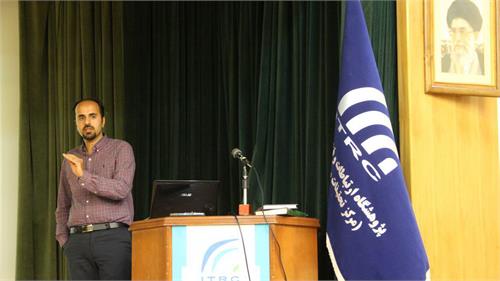 سخنرانی علمی" نقشه راه فعال کردن ارتباطات MTC در شبکه‌های نسل پنجم مخابرات سیار"