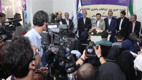 وزیر ارتباطات در تلکام خبر داد؛ حضور چشمگیر بخش خصوصی در فاز نخست شبکه ملی اطلاعات