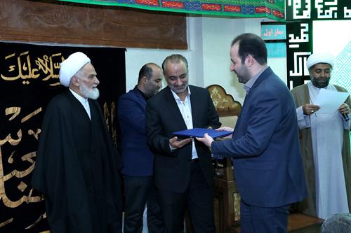 تقدیر از برگزیدگان مسابقه نقاشی نماز
