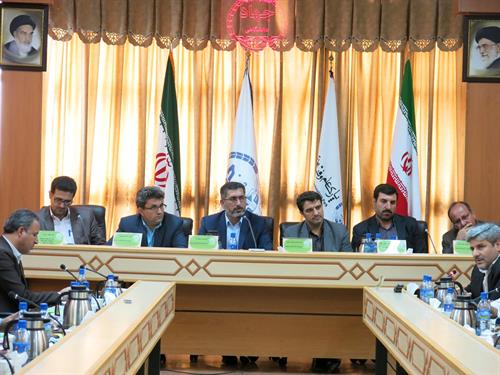 نشست هم اندیشی ادارات کل ارتباطات و فناوری اطلاعات استانهای کرمانشاه، ایلام، کردستان با پارکهای علم و فناوری و فعالان بخش خصوصی این حوزه