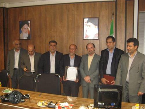 امضای تفاهم نامه سه جانبه همکاری بین دانشگاه صنعتی ارومیه، پژوهشگاه ارتباطات و فناوری اطلاعات و اداره کل ارتباطات و فناوری اطلاعات استان آذربایجان غربی با حضور وزیر