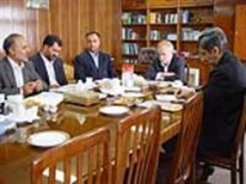 با حضور وزیر ارتباطات ،عملکرد و برنامه های شرکت مخابرات استان تهران بررسی شد