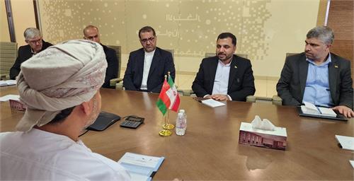 دیدار زارع پور با وزیر آموزش عالی و رییس سازمان تنظیم ارتباطات عمان