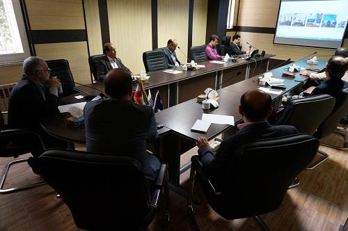 جلسه بررسی پیاده سازی شبکه ملی اطلاعات وخدمات دولت الکترونیک در استانهای گیلان ، خوزستان ، کرمان و همدان با حضور معاون توسعه و مدیریت شبکه سازمان فناوری اطلاعات ایران