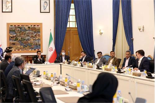 فیبرنوری مهم ترین پروژه زیرساخت ارتباطی کشور است و امکانات وزارت ارتباطات برای تحقق آن اختصاص پیدا می کند / تلاش بر این است که تا پایان سال جاری 10 میلیون خانوار و کسب و کار تحت پوشش قرار بگیرند
