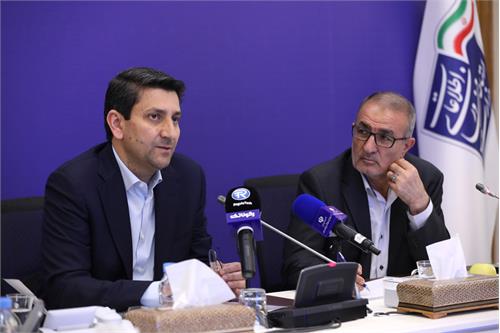 وزیر ارتباطات: توسعه زیرساخت‌های ارتباطی استان‌ها باید جهشی باشد