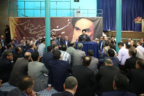 یکی از ویژگی های امام، جوان گرایی و باورحقیقی به نیروی جوان بود