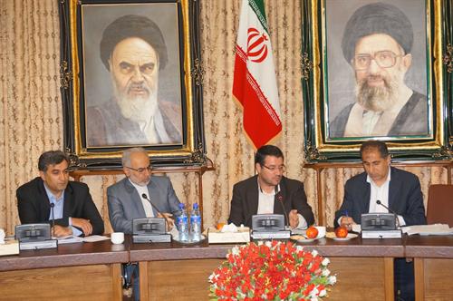 دکتر براری درنشست مسولان استان آذربایجان شرقی عنوان کرد:  وزارت ارتباطات آماده تامین بازار و ارائه تسهیلات به شرکت های دانش بنیان است