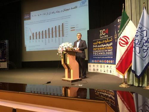 بهینه‌ترین مسیر برای عبور از چالش‌ها، فناوری اطلاعات است