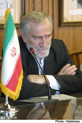 دکتر سلیمانی: نیازمند وضع قوانین جدید در زمینه  IT هستیم
