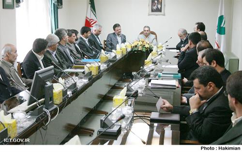 مهندس افضلی: امیدواریم مجموعه پست بانک بتواند از توانایی های مهندس هراتیان استفاده کند