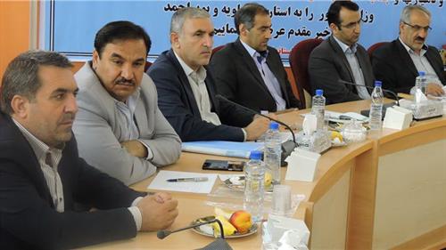 تأکید معاون عمرانی وزیر کشور بر گسترش همکاری‌ شهرداری‌ها و دهیاری‌ها با پست‌بانک‌ایران