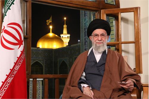 رهبر انقلاب سال ۱۴۰۲ را سال «مهار تورم و رشد تولید» نامگذاری کردند