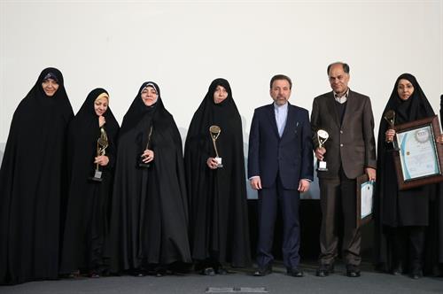 دکتر واعظی وزیر برتر در حوزه حمایت از حقوق زنان شد