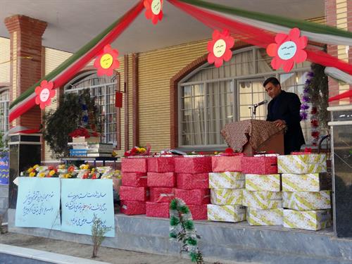 با حضور مهندس حسین زاده مدیرکل ارتباطات و فناوری اطلاعات آذربایجان شرقی یاد و خاطره استاد شهید مرتضی مطهری  و روز معلم گرامی داشته شد.