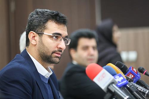 تصدی گری دولت در بخش ارتباطات نسبت به دیگر حوزه ها به حد پایینی رسیده است / دنیا در حال رشد بی نظیری در حوزه فناوری اطلاعات است