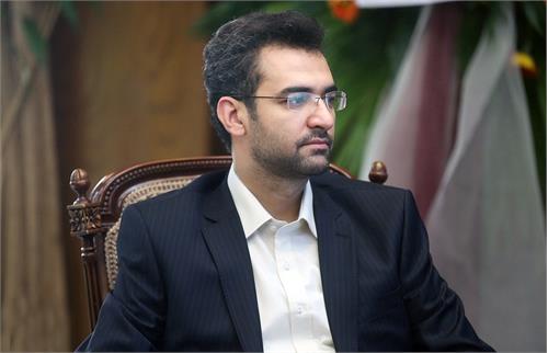 ابراز همدردی آذری جهرمی با مجروحان و مصیبت دیدگان تصادف در واحد علوم و تحقیقات