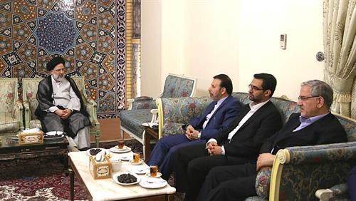 دیدار دکتر واعظی با تولیت آستان قدس رضوی/ بهره گیری از فناوری اطلاعات در خدمت رسانی به زائران