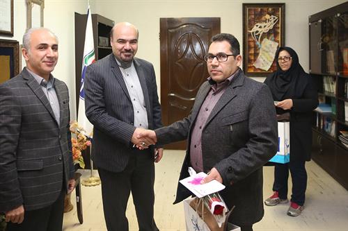 تقدیر از تلاش های سه تن از کم توانان وزارت ارتباطات و فناوری اطلاعات