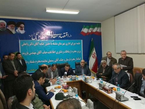 دولت خدمت رسانی به همه مردم را وظیفه خود می داند