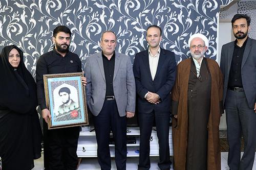 تجلیل از خانواده شهید مرتضی سپهری