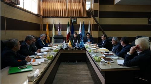 تشکیل جلسه بررسی وضعیت انتقال خدمات دفاتر پیشخوان خدمات دولت به دفاتر ICT روستایی توسط اداره کل ICT کرمانشاه