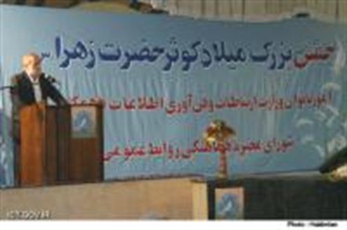 زنان، مربی جامعه و تحول ساز هستند