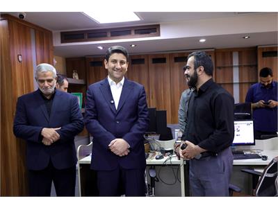 بازدید وزیر ارتباطات از خبرگزاری تسنیم به مناسبت روز خبرنگار